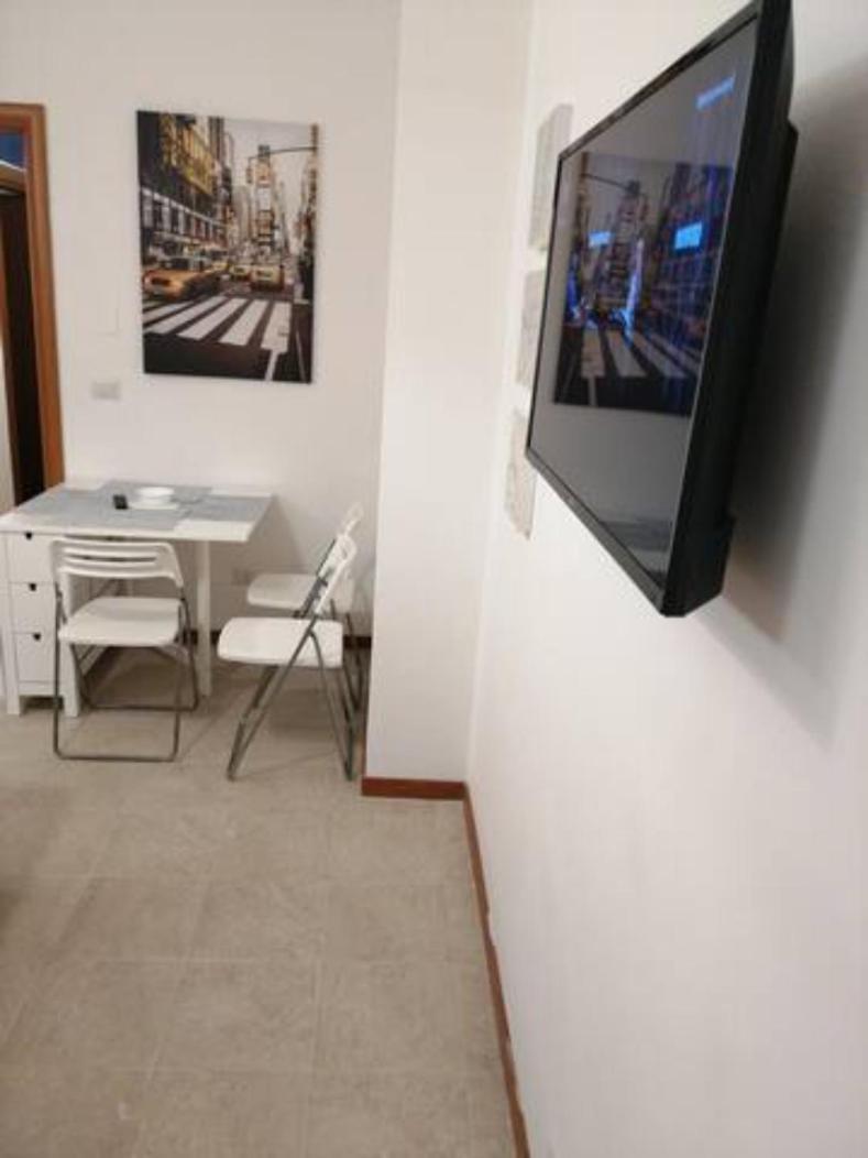 ミラノTrilocale Zona Loreto Mm1 - Viale Monza 10アパートメント エクステリア 写真